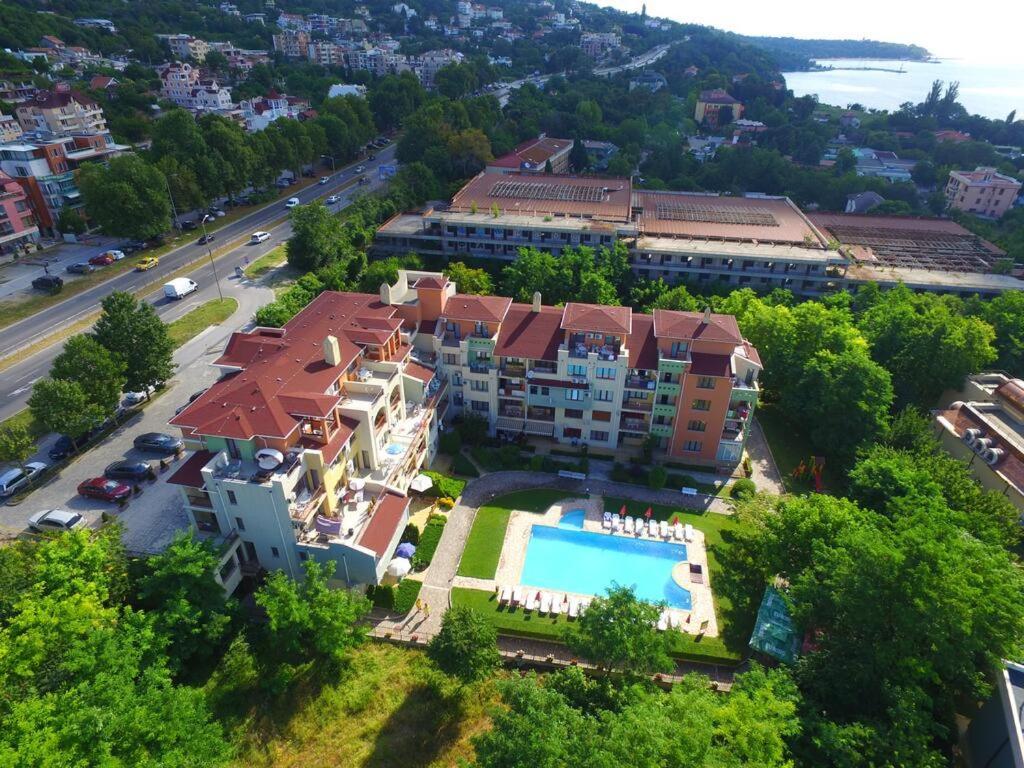 Sea Park Homes Neshkov Варна Екстер'єр фото